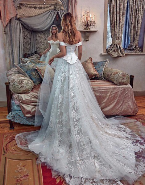   2017   Galia Lahav - 3