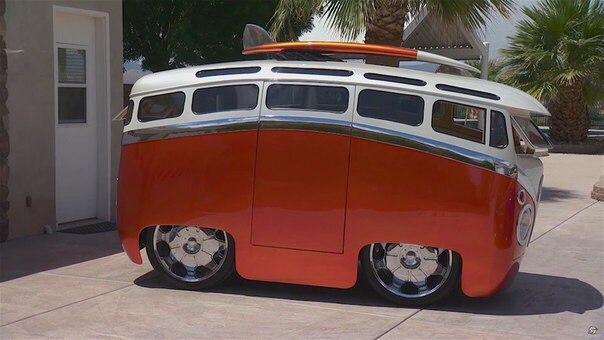 VW Type 2 Kombi Bus Surf Seeker Custom by Ron Berry. - 2