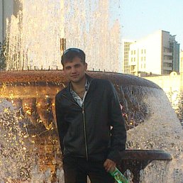 alex, 32, -