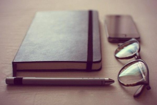 20 высказываний, которые нужно перечитывать каждое утро! 1. Тот, кто не может располагать 2/3 дня ...