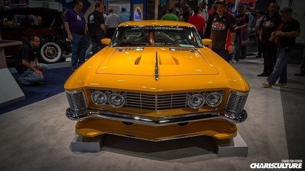 Buick Riviera - 2