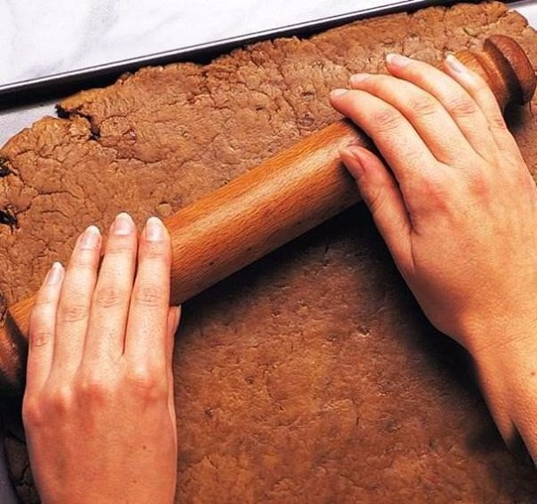 Новогоднее печенье «Снежинки из шоколада».Для приготовления печенья вам понадобитсядля теста:- ... - 2