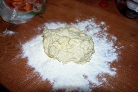 Пицца на тонкой основе.ТестоВода — 125 гр.Соль — 1/4 чайной ложкиМасло — 1 столовая ложкаДрожжи — 25 ... - 2