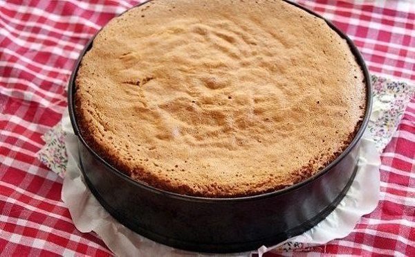 Медовый бисквит.Очень вкусный нежный бисквит, в меру пахнет медом, тает во рту! Отлично поднимается, ... - 6