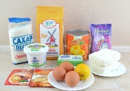 Творожный пирог с персиками. Нежнейший пирог с творогом и консервированными персиками. Ингредиенты: ... - 3
