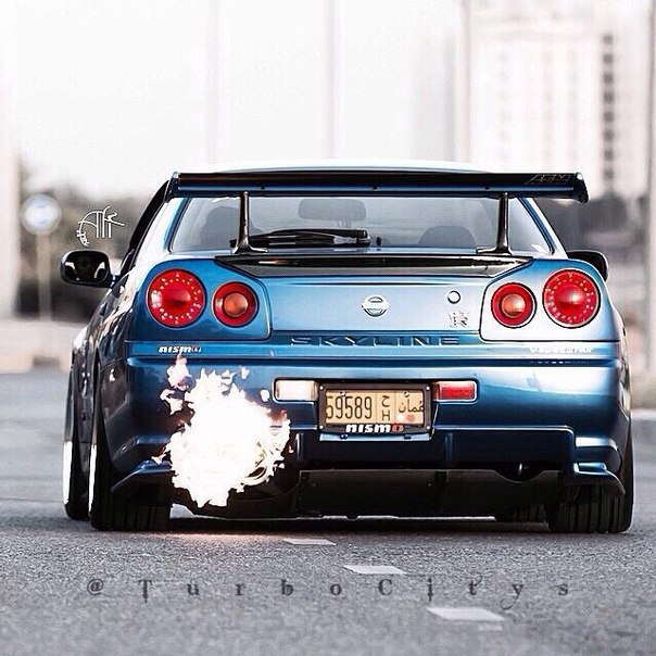 Nissan Skyline R34 - 3