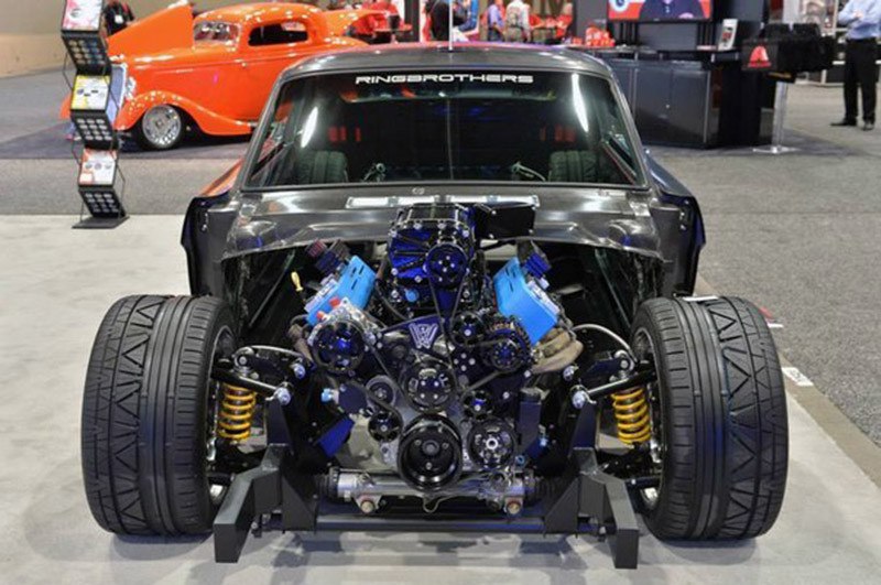 Ford Mustang - 7