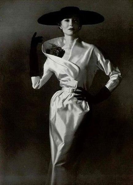 Nina Ricci, 1950-. - 6
