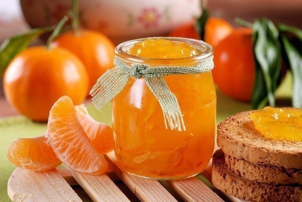 Рецепт ароматного варенья из мандаринов.Ингредиенты: - 1 кг мандаринов - 1 крупный апельсин - 1 кг ...
