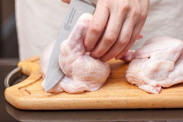 Цыпленок по-венски (Backhendl). Бакхендль готовится в Австрии с 18-го века, раньше это блюдо ... - 3