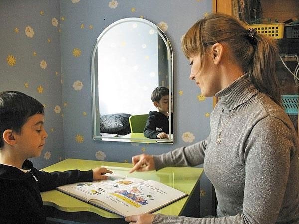 Здравствуйте! Сыну 9 лет, ходит в третий класс. В прошлом году учились нормально, год закончили без ...