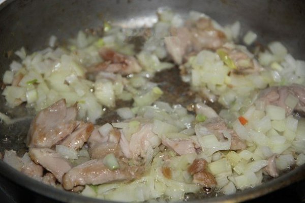 Перловая каша с мясом в горшочках. Не все любят перловую крупу, а зря. Кто-то не умеет ее вкусно ... - 3