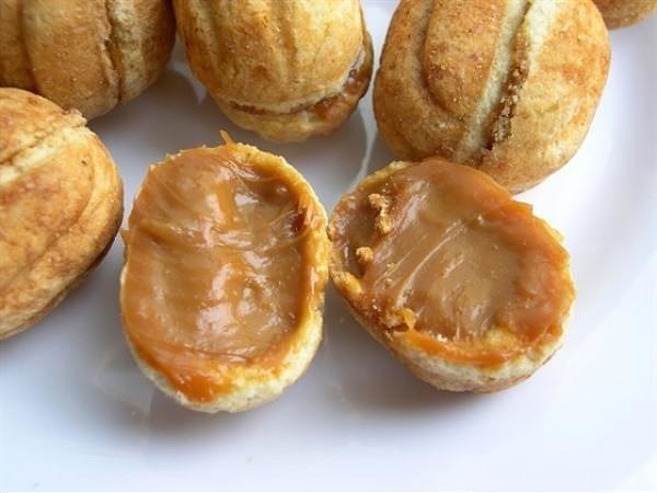 Как приготовить орешки в орешнице? Орешки – это печенье, любимое многими с детства. Рассыпчатое ...