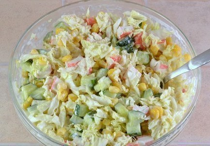 Подборка салатов со свежими ОГУРЧИКАМИ. 1. Куриный салат с яйцами и грибами Ингредиенты: Копченая ... - 8