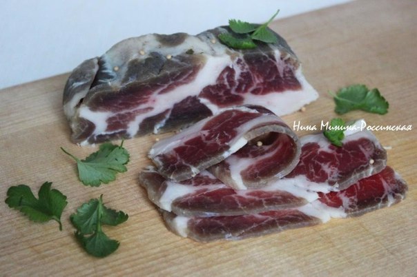 Вяленое мясо по-домашнему - это доступный каждому деликатес и эффектное блюдо на любое застолье да ...