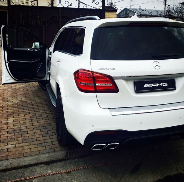 Mercedes-AMG GLS63