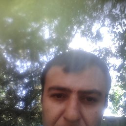 Armen, , 43 