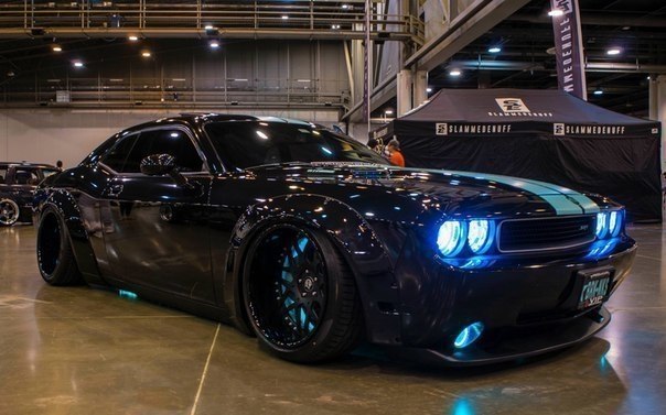 Dodge Challenger Custom