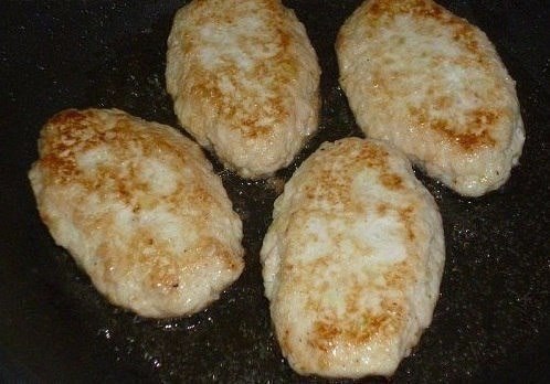 Котлеты для диеты -даже не знаю, какие они более – полезные или вкусные... .Пропорции такие - ... - 4