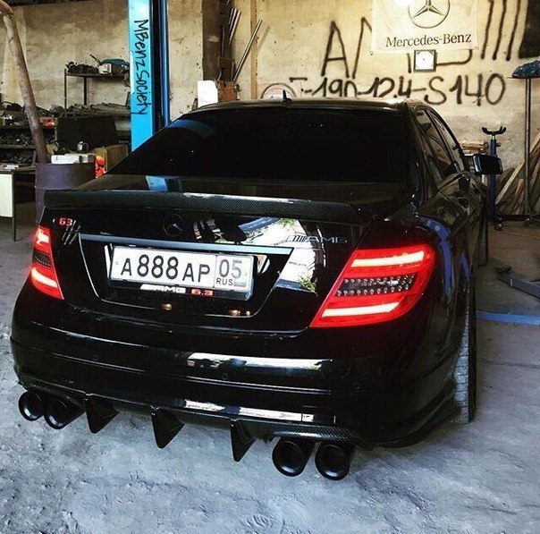 Mercedes-Benz C63 AMG W204