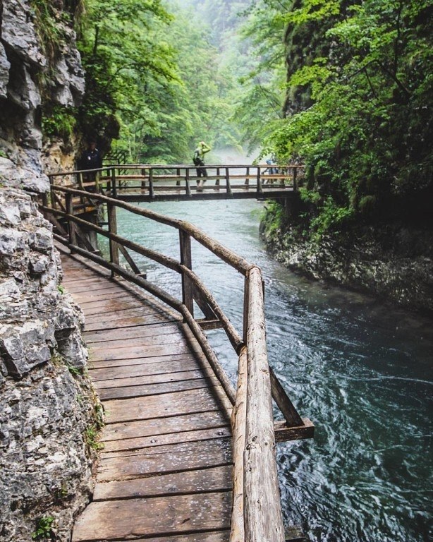   (Vintgar Gorge)   .      ... - 6