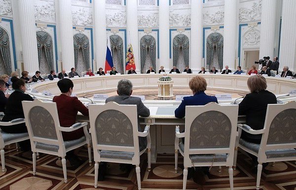 ГОСУДАРСТВО БУДЕТ ПЛАТИТЬ.ЗА РОЖДЕНИЕ ПЕРВОГО РЕБЁНКАВчера Владимир Путин на заседании ...