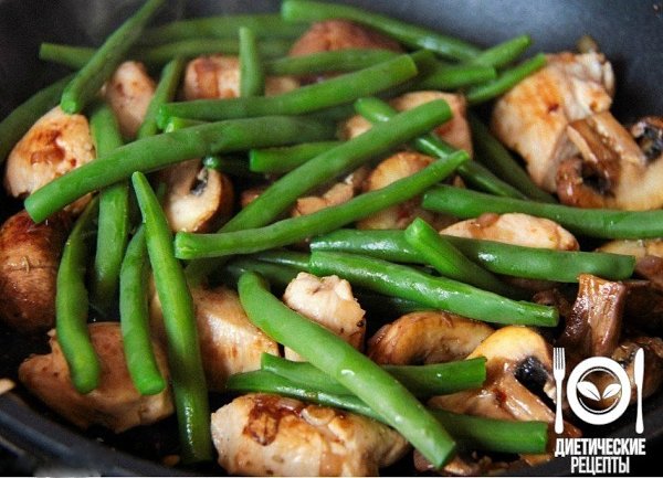 Тушёная стручковая фасоль с грибами - невероятно вкусный ужин! .на 100грамм - 57.97 ккалБ/Ж/У - ...
