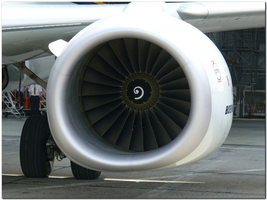   17  2018.  20   ,  Boeing 737-700   ... - 2
