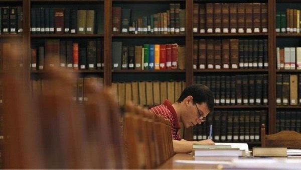Как научить свой мозг запоминать все что угодно.1. Интервальные повторения Интервальные повторения — ...