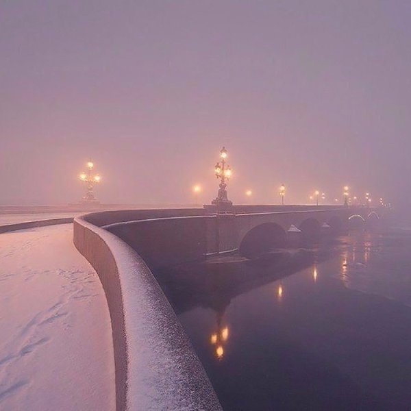 Троицкий мост утром, Санкт-Петербург....................