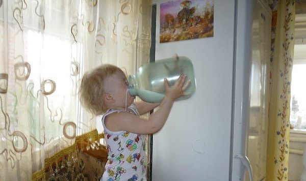 К бабушке в деревню отвезли на лето, Даже не спросили, а хочу я это, В первый день в колодце утопил ... - 2