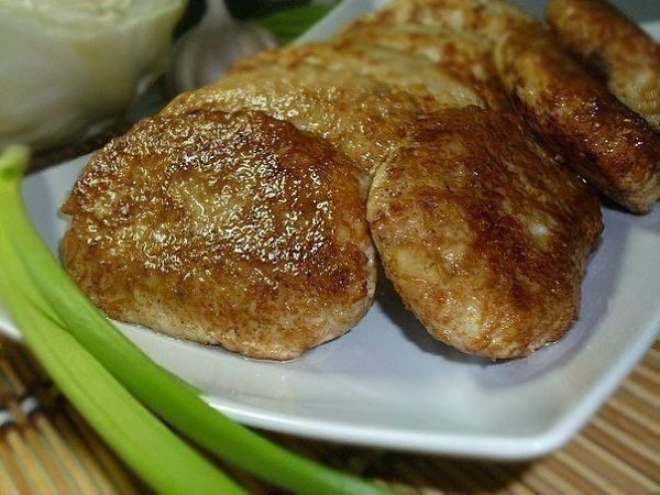 Котлеты для диеты -даже не знаю, какие они более – полезные или вкусные... .Пропорции такие - ...