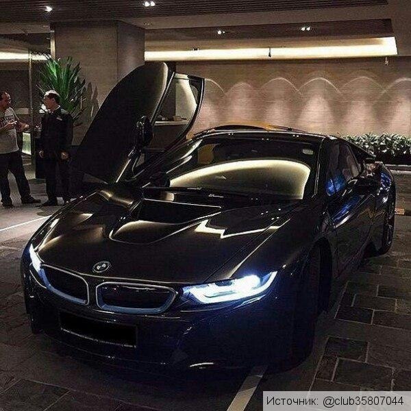 BMW i8