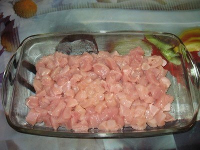 Куриная запеканка с грибами. Ингредиенты: куриное филе 500 гр. помидоры 2 шт. твердый сыр 150 гр. ... - 2