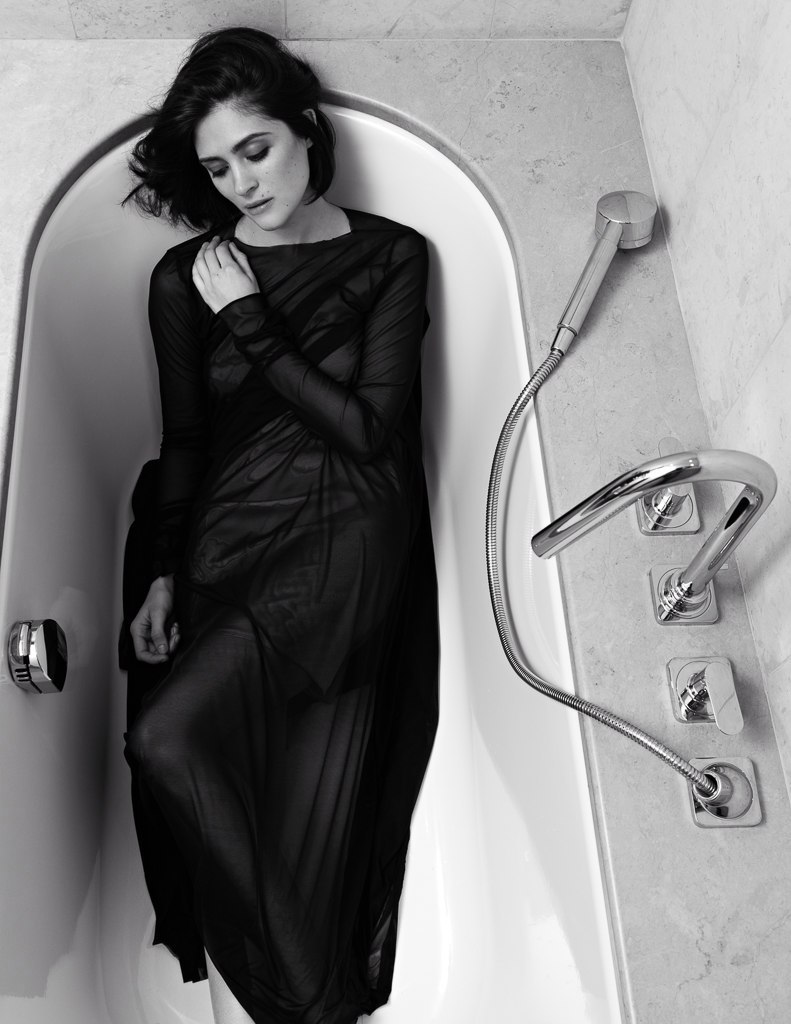 Ph: [id98302921| ] - 3