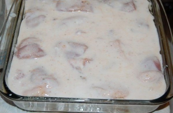 Курица в кефире.Продуктов минимум, а вкус - ну просто изумительный!Ингредиенты:1 курица0,5-0,75 л ... - 4