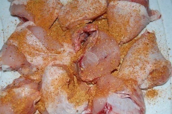 Курица в кефире.Продуктов минимум, а вкус - ну просто изумительный!Ингредиенты:1 курица0,5-0,75 л ... - 2