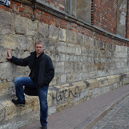 ˸��, ������