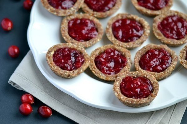 5 ВКУСНЮЩИХ ДЕСЕРТОВ ИЗ ЗАМОРОЖЕННЫХ ЯГОД (с выпечкой и без).вернем наших деток в лето!1. Йогуртовый ... - 4
