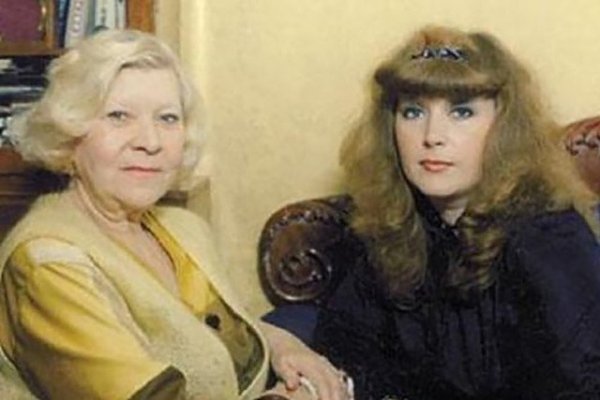 Клавдия Шульженко советская эстрадная певица, актриса театра и кино, Народная артистка СССР (24 ... - 4