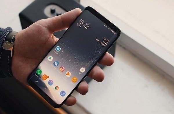 S9!!! Теперь у меня есть Samsung Galaxy S9 (а вернее точная его копия), который я заказывал неделю ...