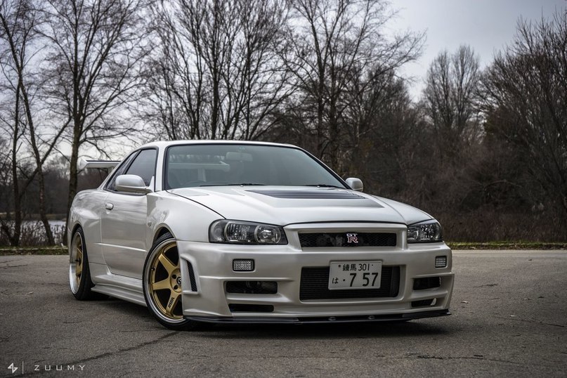 Nissan Skyline GT-R R34