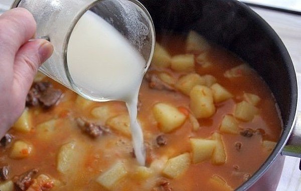 Картошечка, тушенная с мясом (как в д/садике). Вам потребуется: Говядина - 400-600 гр Чищеный ... - 6