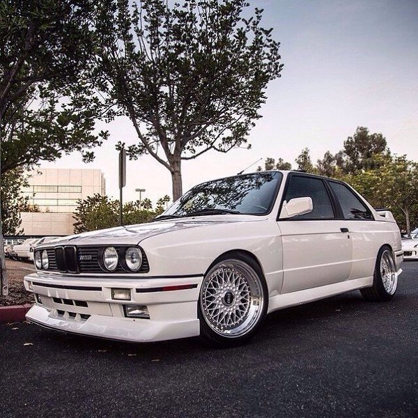 BMW E30