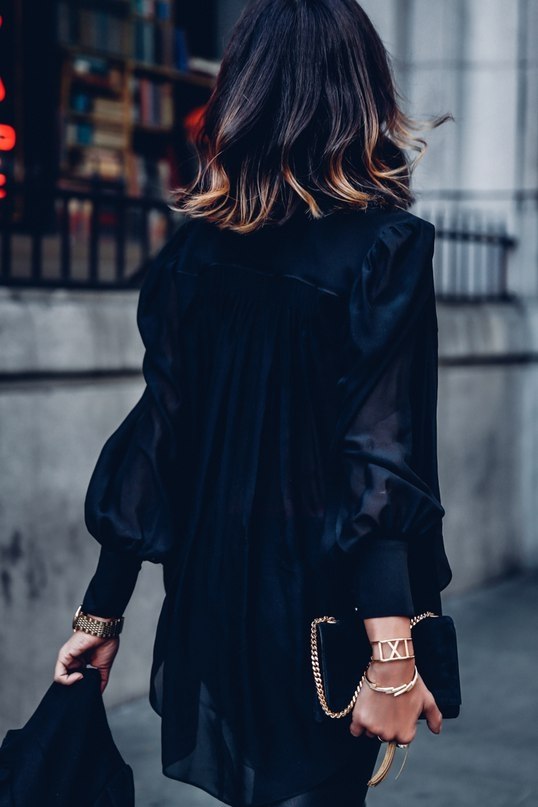 Total black look. - 4