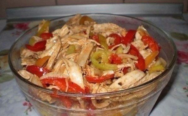 ТОП-6 РЕЦЕПТОВ С КУРИЦЕЙ.1) КАРТОФЕЛЬНАЯ ЗАПЕКАНКА С КУРИЦЕЙ ПО-ФРАНЦУЗСКИ ИНГРЕДИЕНТЫ: 1 килограмм ... - 4