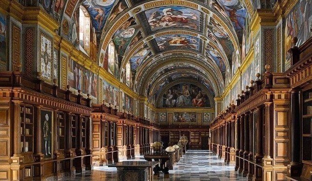 Завораживающие интерьеры крупных библиотек из разных европейских стран.