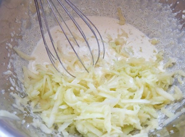 Яблочные кексы на кукурузной муке.Ингредиенты:Яйца — 2 шт.Сахар — 1 стак.Яблоки — 1 шт.Мука ... - 3