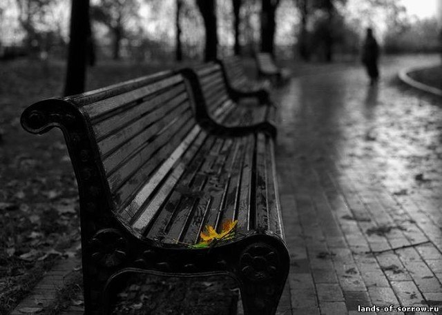 Я не страдаю, не жду и не плачу, Я не жалею о том, что прошло, Я лишь мечтаю и верю в удачу. А - то, ...