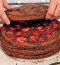 Торт Шоколадный сад. ИНГРЕДИЕНТЫ 350 г сливочного масла 1,5 стакана сахара 6 яиц 350 г блинной муки ... - 6